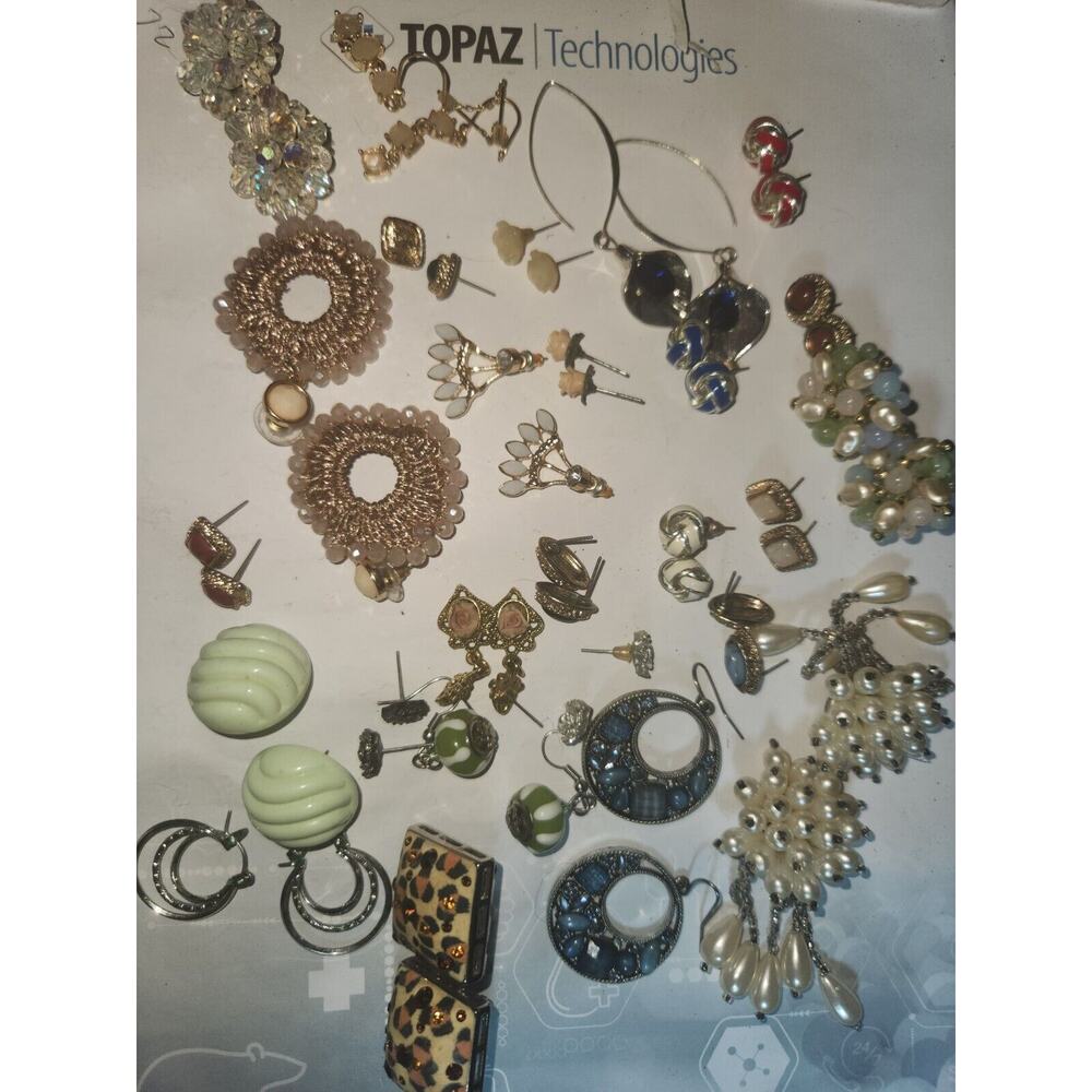 Lot of 25 plus Vintage pierced and clip on earrings beautiful and classic